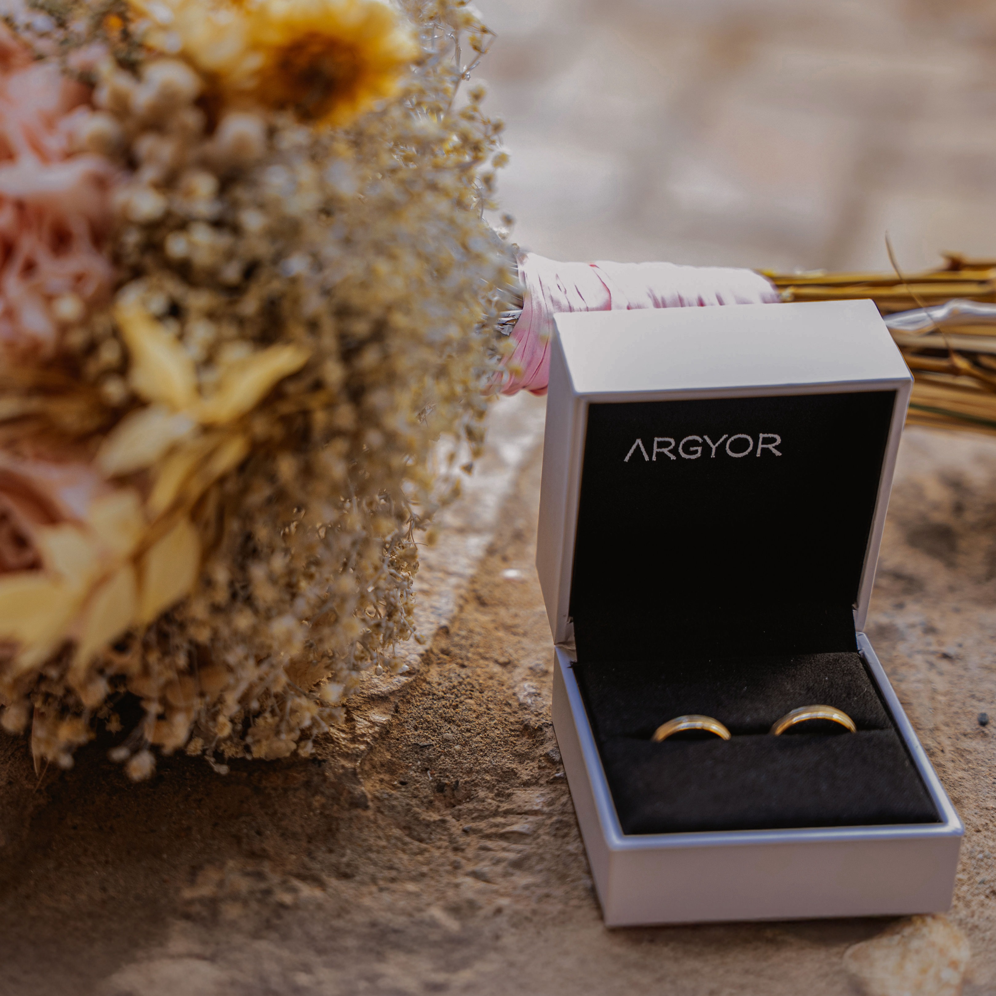 ana y vanesa fotografas divertidas y simpaticas de sevilla y andalucia para tu boda