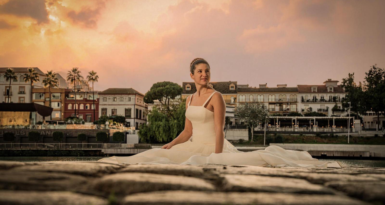 Empieza tu carrera actoral en Sevilla con esta guía completa” o “Representantes, escuelas y tu primer videobook profesional